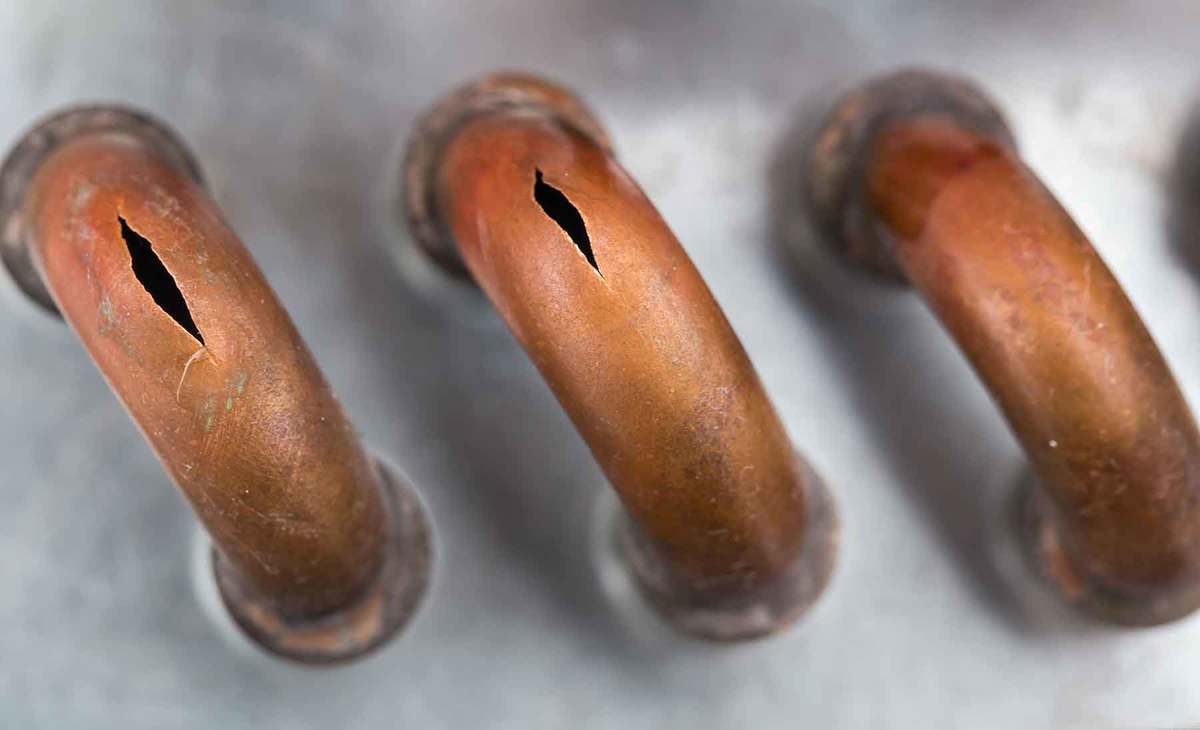 frozen pipes burst